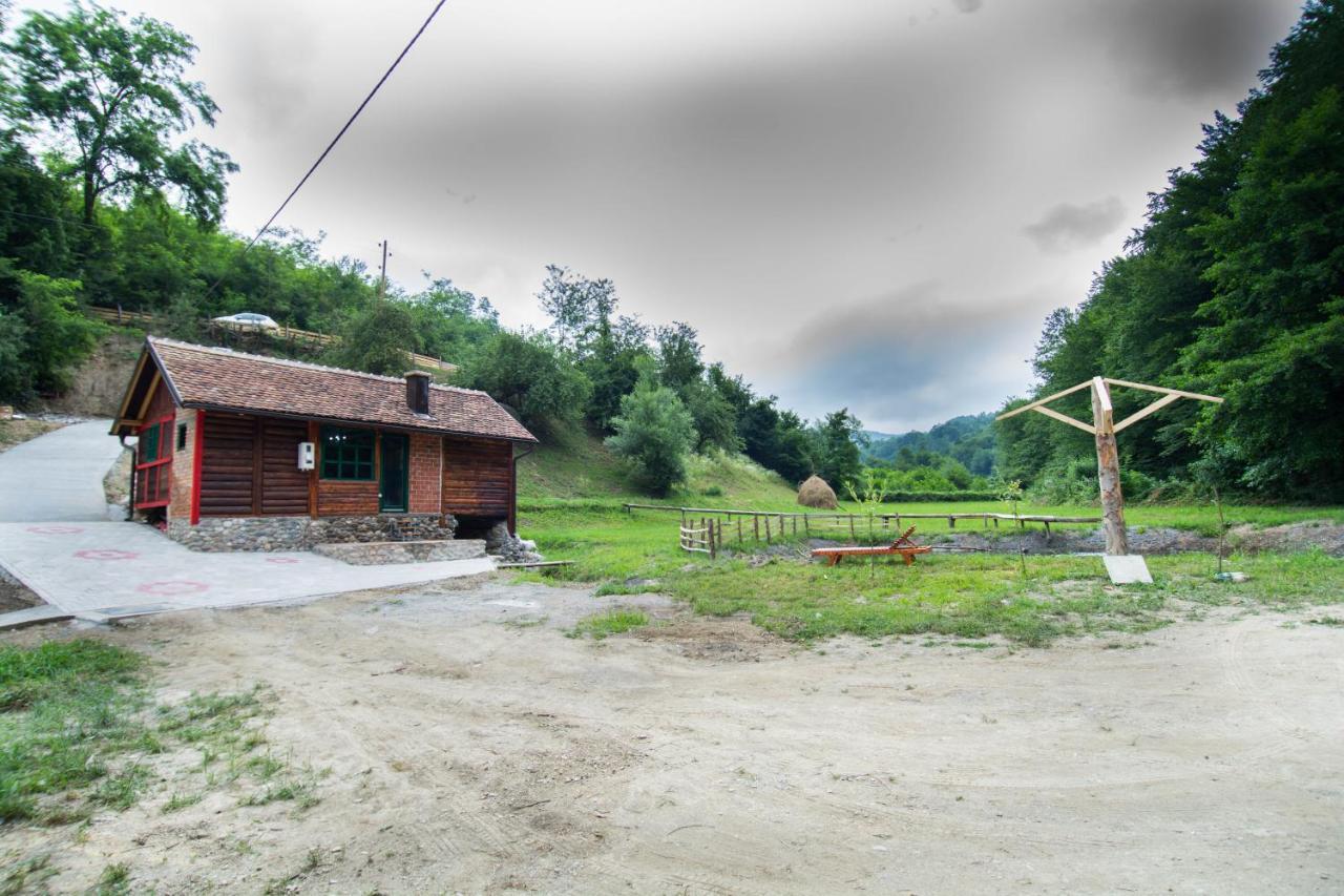 Vajat Tuk Villa Bajina Basta Kültér fotó